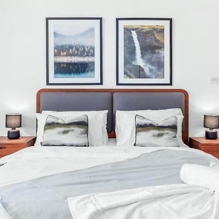 1 Bedroom Flat Piccadilly Sleep 7 In London Vr10 Eksteriør billede